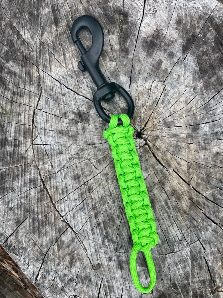 Tie-on Paracord Saftey Clips